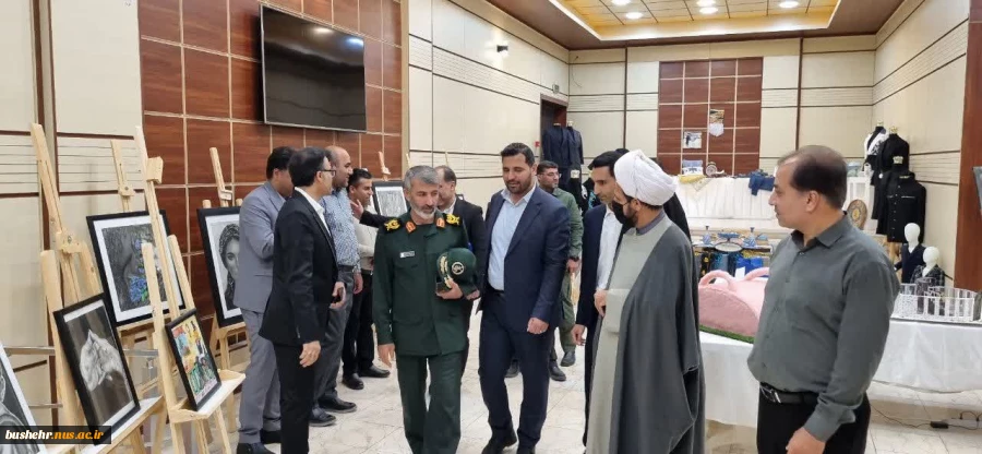 مراسم گرامیداشت مقام استاد و تجلیل از استادان سرآمد آموزشی و نمونه بسیجی در دانشگاه ملی مهارت استان بوشهر برگزار شد(به روایت تصویر) 9