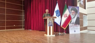 مراسم گرامیداشت مقام استاد و تجلیل از استادان سرآمد آموزشی و نمونه بسیجی در دانشگاه ملی مهارت استان بوشهر برگزار شد 7
